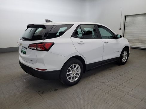 Used 2024 Chevrolet Equinox LS image 10