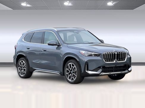 Used 2026 BMW X1 xDrive28i w/ Technology Package AWD/4WD image 7