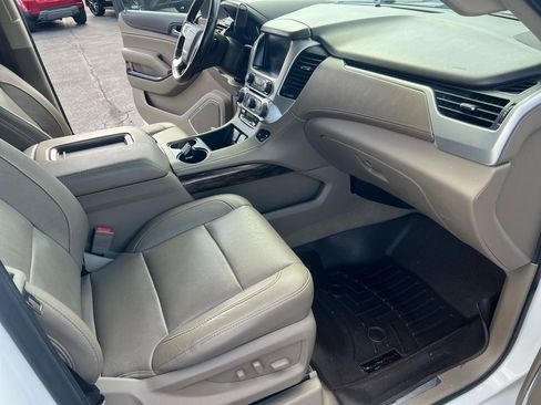 Used 2019 GMC Yukon XL SLT w/ Open Road Package RWD image 20