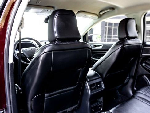Used 2024 Ford Edge Titanium image 28