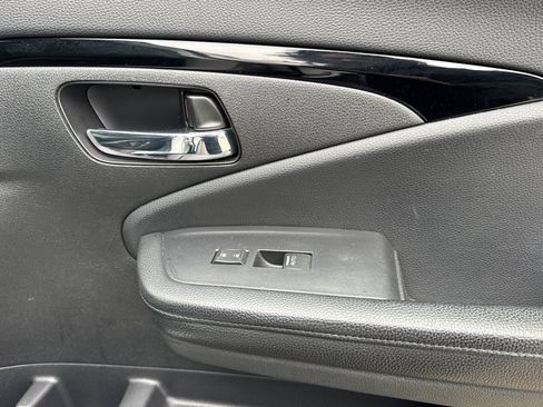 Used 2020 Honda Pilot Touring image 25