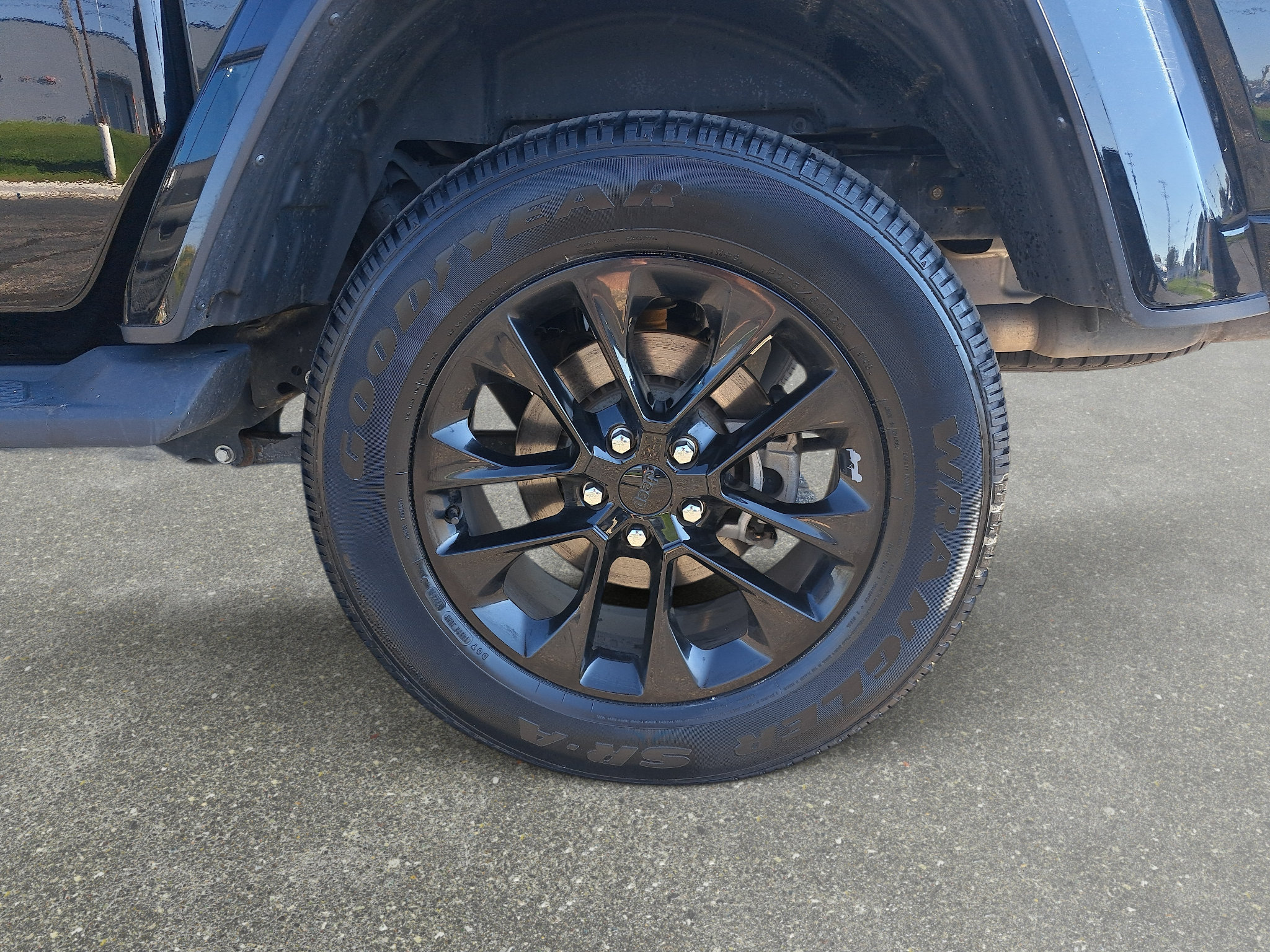 Certified 2021 Jeep Gladiator Overland AWD/4WD image 31