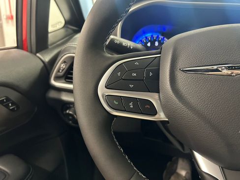 New 2026 Chrysler Pacifica Select image 19