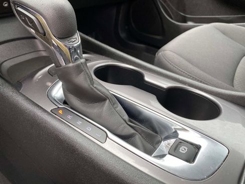 Used 2023 Chevrolet Malibu LS w/ Driver Confidence Package FWD image 12