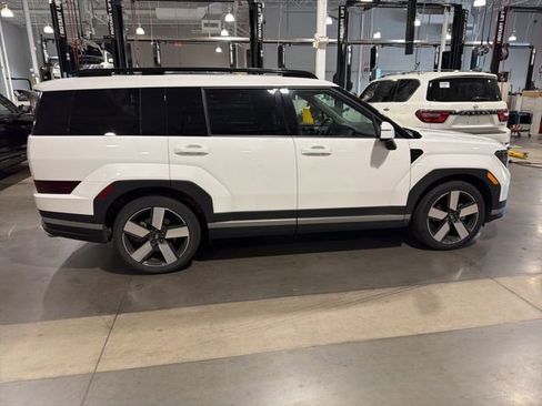 Used 2024 Hyundai Santa Fe Limited image 23