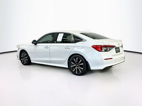 Used 2023 Honda Civic EX image 5