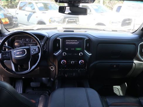 Used 2023 GMC Sierra 2500 AT4 w/ AT4 Preferred Package AWD/4WD image 32