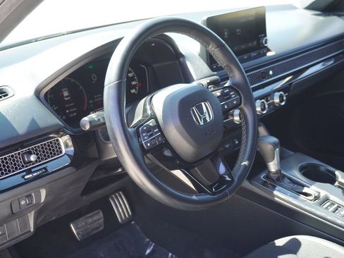 Used 2025 Honda Civic Sport image 24