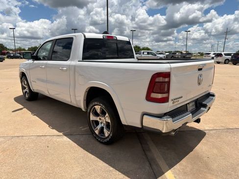 Used 2020 RAM 1500 Laramie AWD/4WD image 13