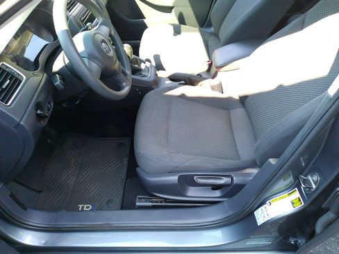 Used 2014 Volkswagen Jetta S FWD image 10