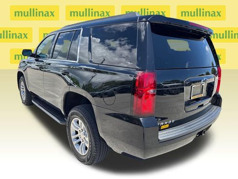 Used 2018 Chevrolet Tahoe LS w/ Enhanced Driver Alert Package RWD image 8