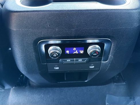 Used 2023 GMC Yukon SLT image 20