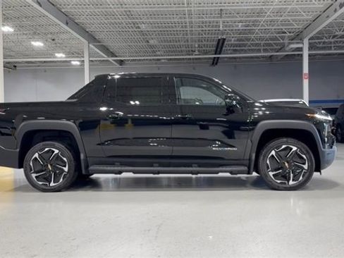New 2026 Chevrolet Silverado EV LT image 2