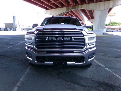 Used 2020 RAM 2500 Laramie AWD/4WD image 3