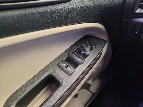 Used 2021 Ford EcoSport S FWD image 27