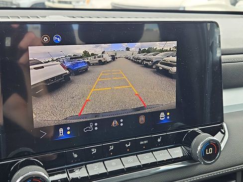 New 2026 Chevrolet Colorado LT w/ LT Convenience Package AWD/4WD image 14