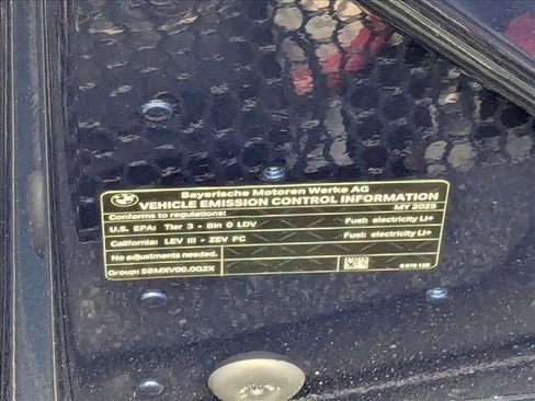 Used 2025 BMW i5 M60 w/ Premium Package image 17