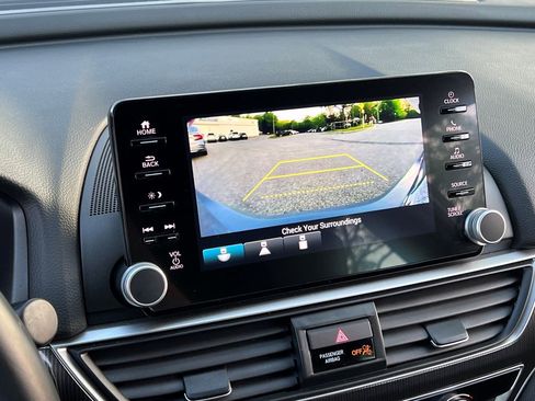 Used 2022 Honda Accord Sport image 13