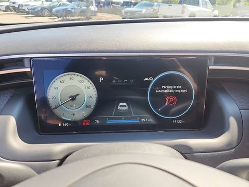 Used 2023 Hyundai Tucson Limited AWD/4WD image 24