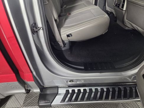 Used 2020 Ford F150 Lariat image 31