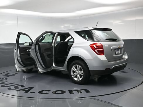 Used 2016 Chevrolet Equinox LS FWD image 28