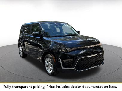 Used 2025 Kia Soul LX w/ LX Technology Package