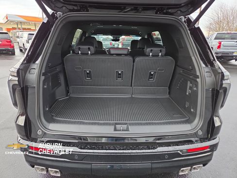 New 2026 Chevrolet Traverse RS w/ LPO, Floor Liner Package AWD/4WD image 21