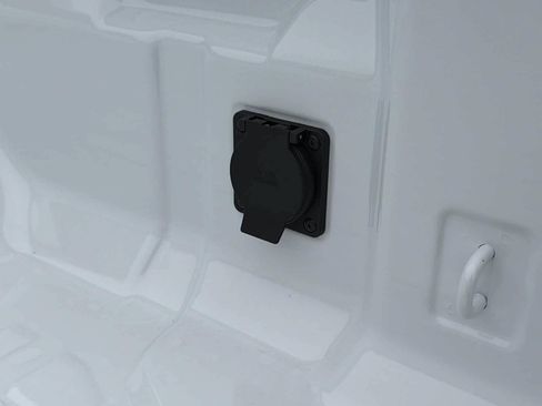 New 2026 GMC Canyon Elevation w/ Convenience Package RWD image 28