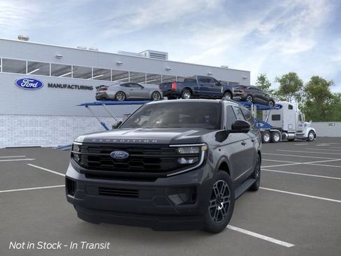 New 2026 Ford Expedition Max Active RWD image 2
