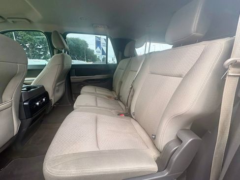 Used 2021 Ford Expedition Max XLT w/ FX4 Off-Road Package AWD/4WD image 14
