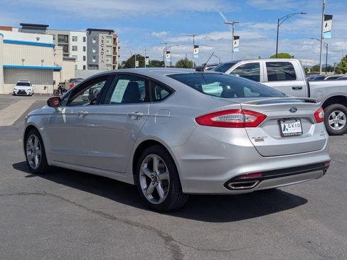 Used 2016 Ford Fusion SE AWD/4WD image 7
