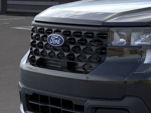 New 2026 Ford Maverick XLT w/ XLT Luxury Package FWD image 18