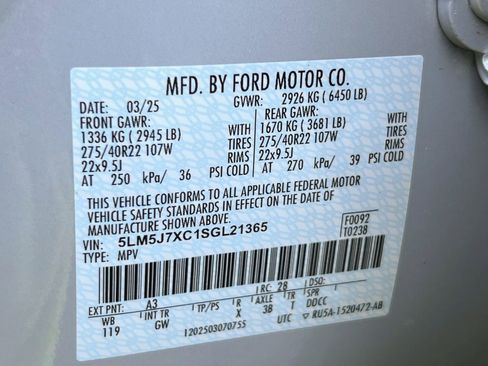 New 2025 Lincoln Aviator Reserve w/ Luxury Package image 24