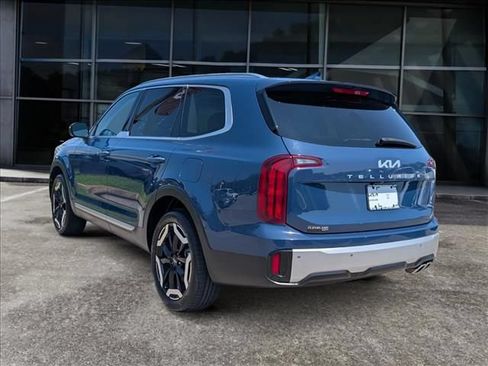 Used 2024 Kia Telluride S w/ S Sunroof Package FWD image 4
