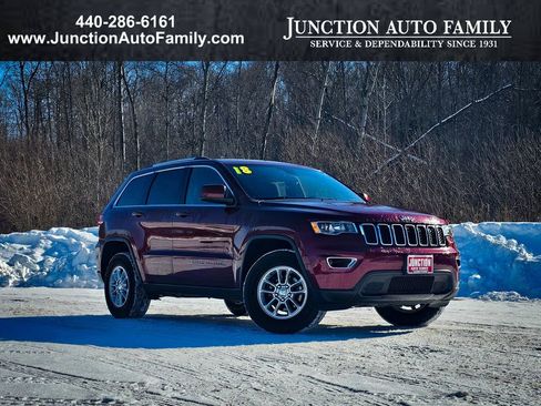 Used 2018 Jeep Grand Cherokee Laredo image 1