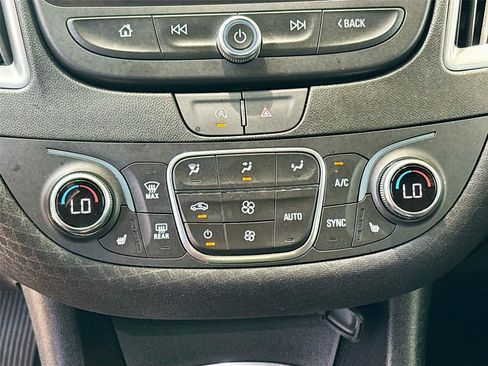 Used 2024 Chevrolet Malibu LT FWD image 15