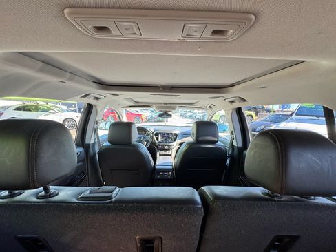 Used 2021 GMC Acadia AT4 w/ LPO, 'HIT The Road' Package AWD/4WD image 21