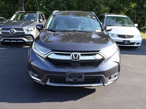 Used 2018 Honda CR-V Touring image 2