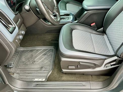 Used 2017 Chevrolet Colorado Z71 image 42