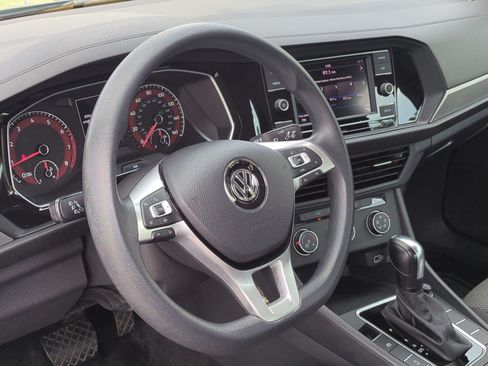 Used 2019 Volkswagen Jetta FWD image 18