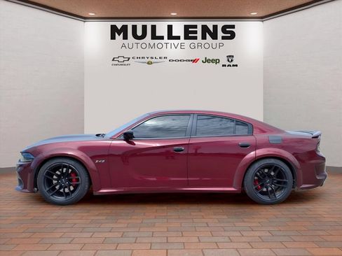 Used 2023 Dodge Charger R/T w/ Plus Group RWD image 8