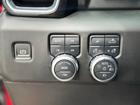 Used 2024 GMC Sierra 2500 Denali w/ Denali Reserve Package AWD/4WD image 20