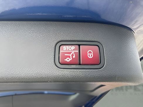 Used 2018 Mercedes-Benz GLS 63 AMG 4MATIC image 30