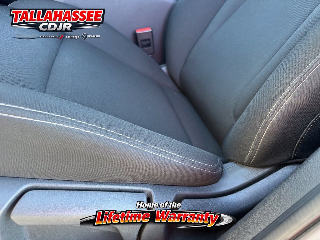 Used 2024 Nissan Rogue S AWD/4WD image 20