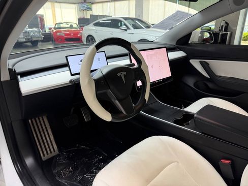 Used 2018 Tesla Model 3 Long Range AWD/4WD image 19