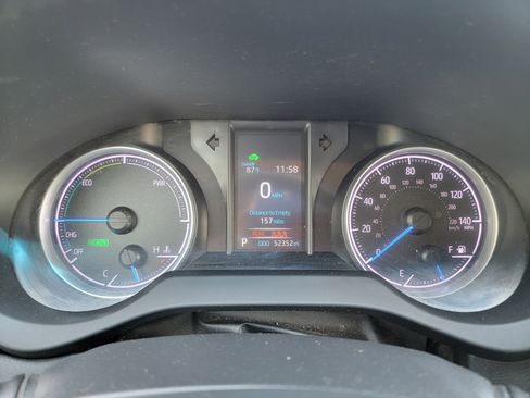 Used 2022 Toyota Venza LE image 20