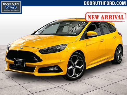 Used 2016 Ford Focus ST FWD image 1