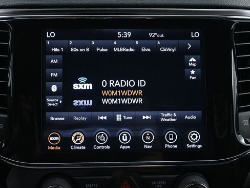 Used 2021 Jeep Grand Cherokee Laredo X AWD/4WD image 31