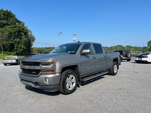 Used 2017 Chevrolet Silverado 1500 LT w/ All Star Edition AWD/4WD image 1