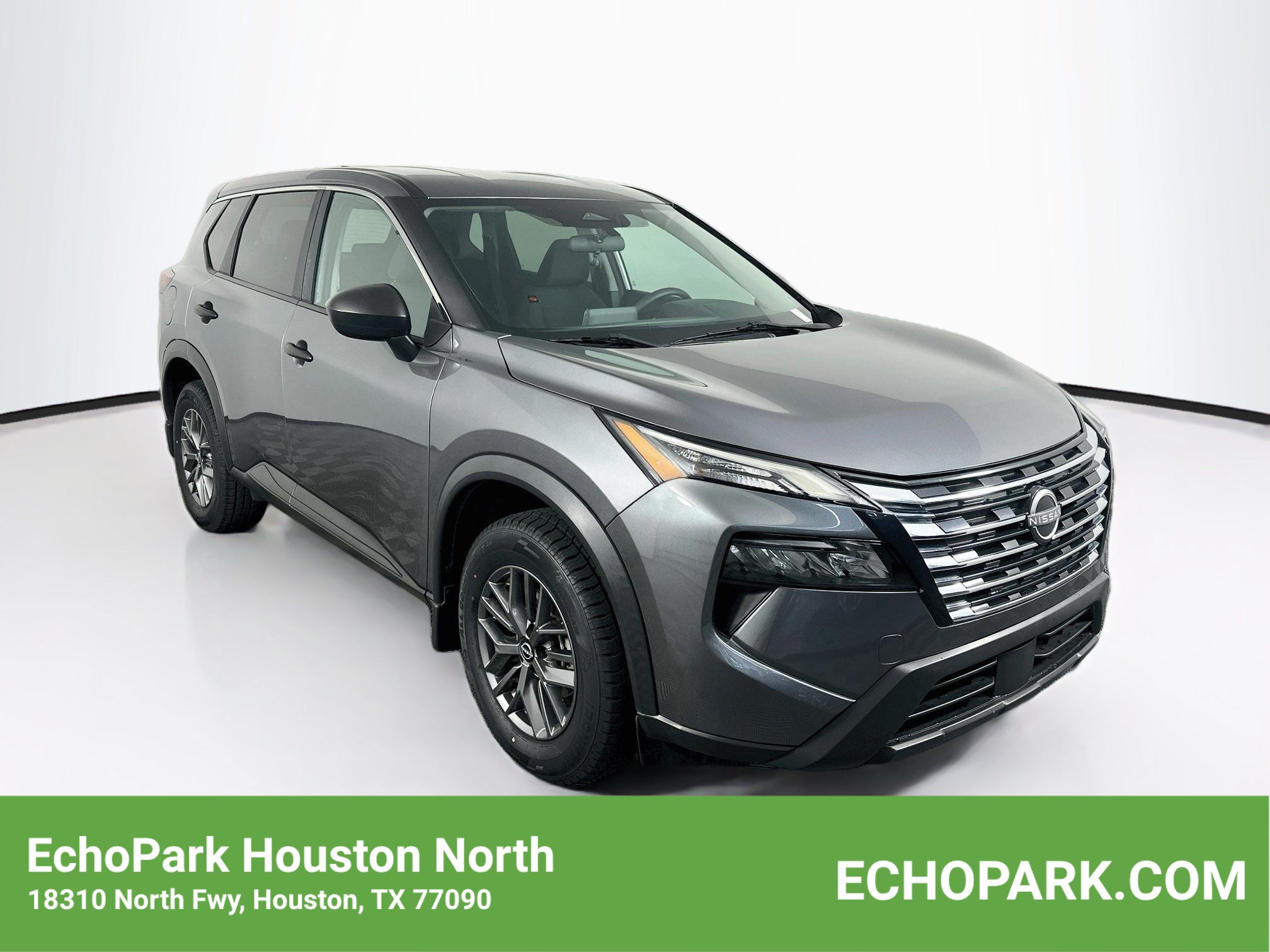 Used 2024 Nissan Rogue S FWD image 1